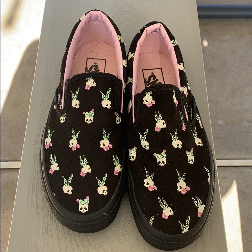 Vans skulls shoes